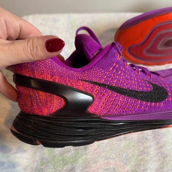 Nike lunarglide 7 Vibrant Purple and Black Running Shoes - Picture 4 of 9